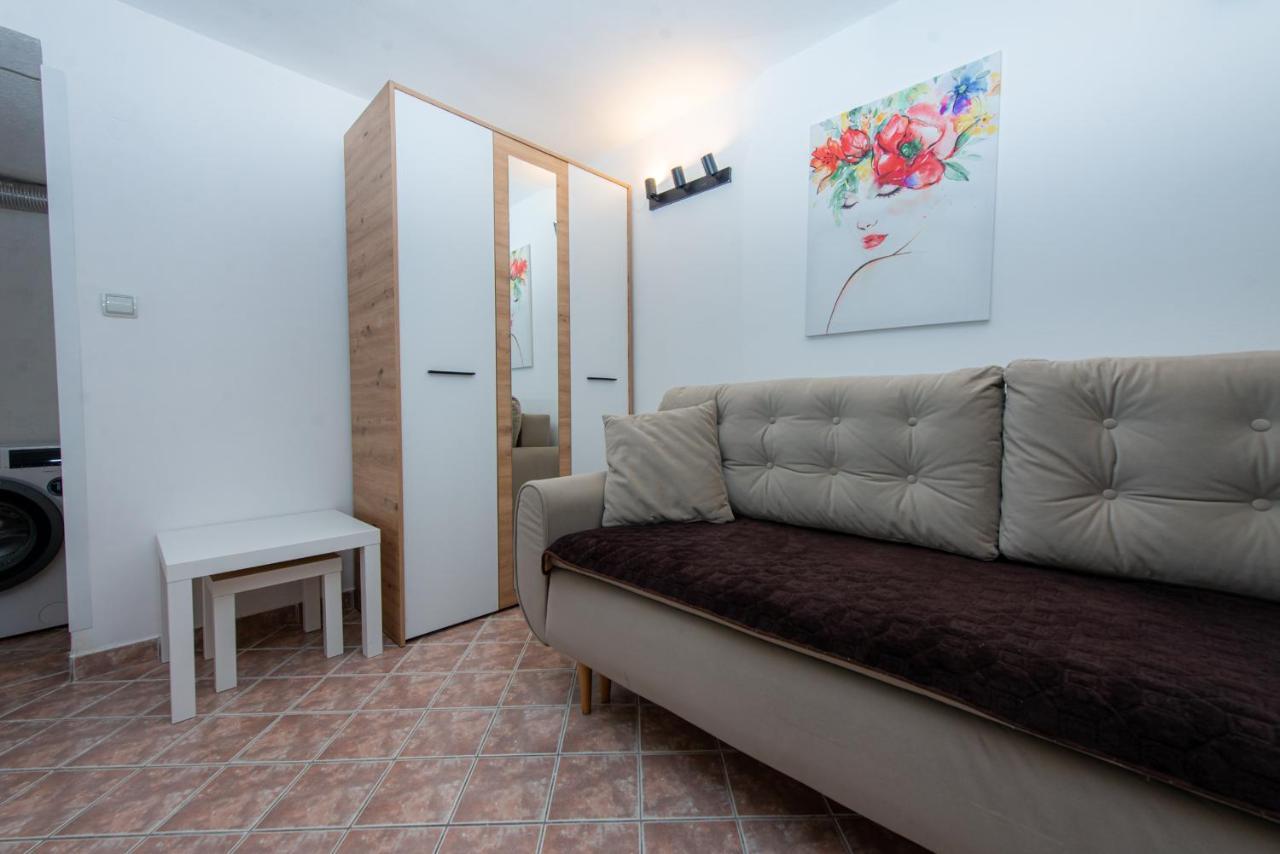 Studio Apartment Silva Kotor Bagian luar foto