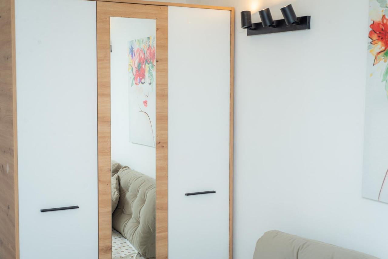 Studio Apartment Silva Kotor Bagian luar foto