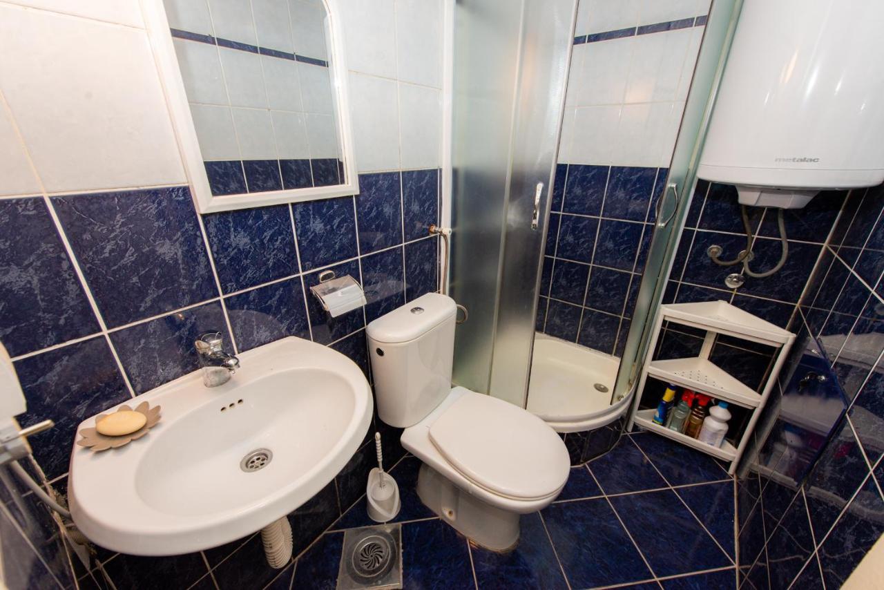 Studio Apartment Silva Kotor Bagian luar foto