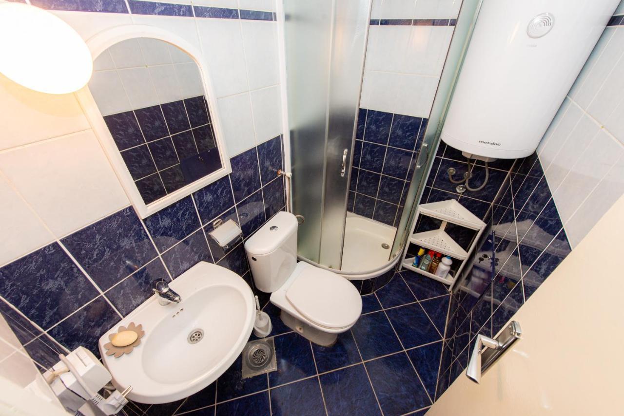 Studio Apartment Silva Kotor Bagian luar foto
